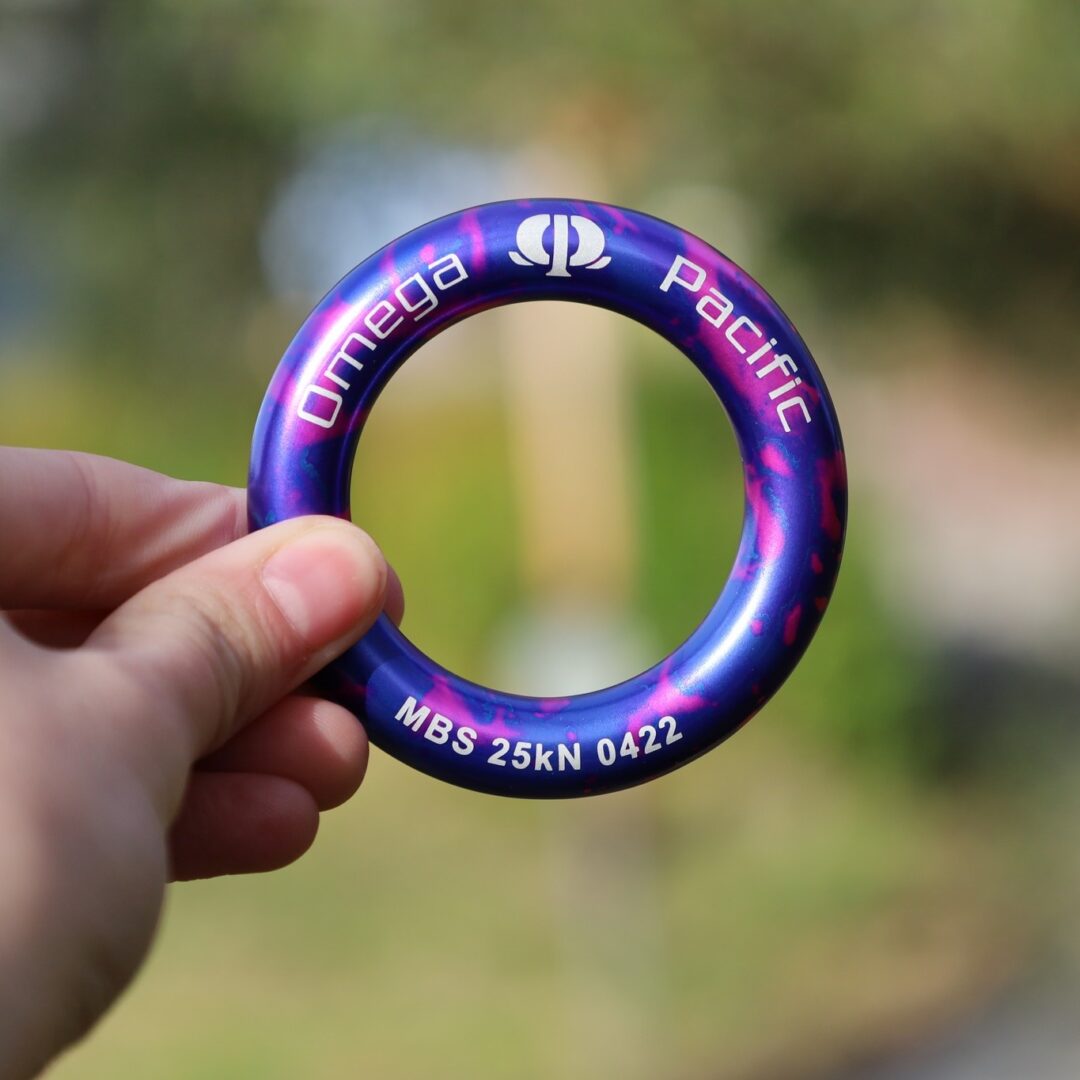 OMEGA PACIFIC RAPPEL RING+ ULTRA-VIOLET