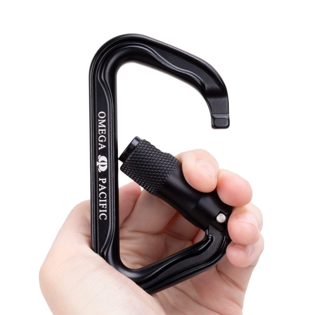 OMEGA PACIFIC STANDARD D 3-STAGE QUIK-LOK NFPA (CARABINER)